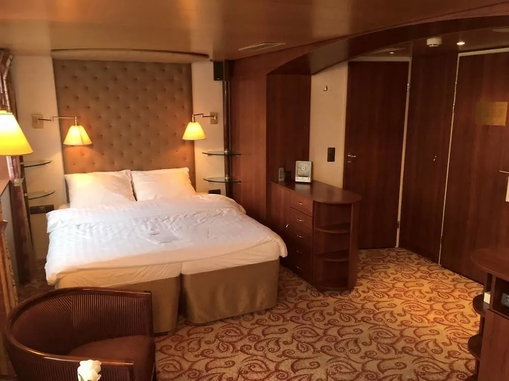 Knm Ms Switzerland I - Dusseldorf Hotel